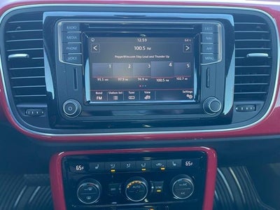 2019 Volkswagen Beetle SE Auto