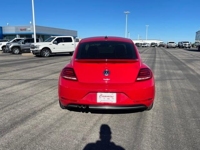 2019 Volkswagen Beetle SE Auto