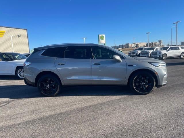2024 Buick Enclave Essence FWD