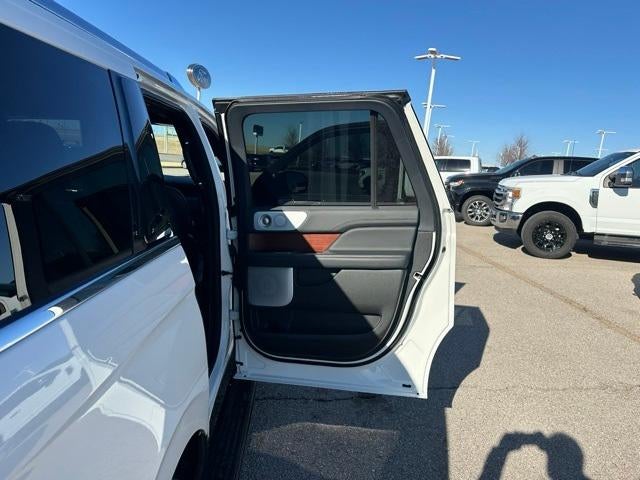 2023 Lincoln Navigator L Reserve 4x4