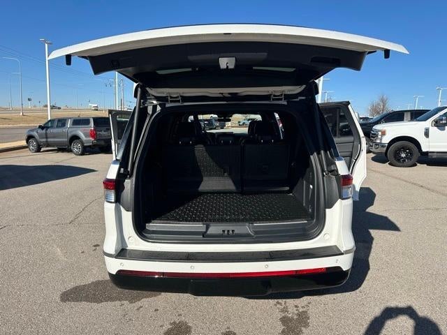 2023 Lincoln Navigator L Reserve 4x4