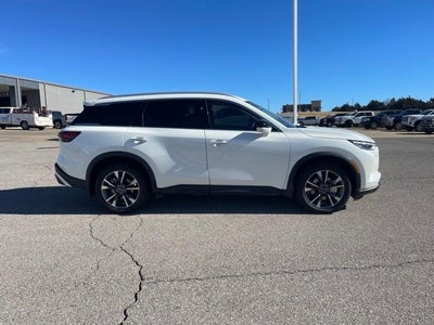 2023 INFINITI QX60 LUXE AWD